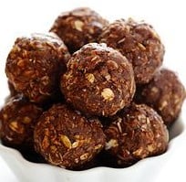 Read more about the article Peanut Butter Protein Balls